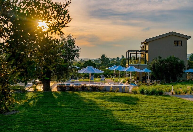 Miroes Suites