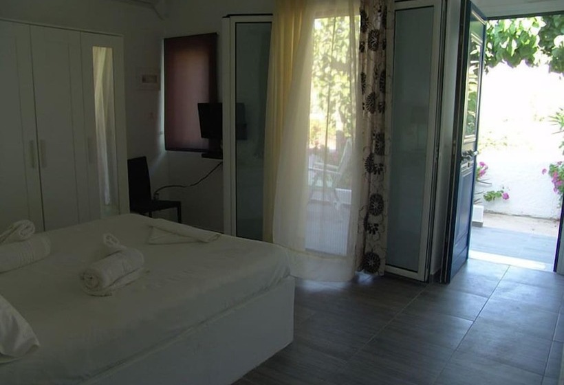 بنسيون Avlomonasbeach – Adults Only