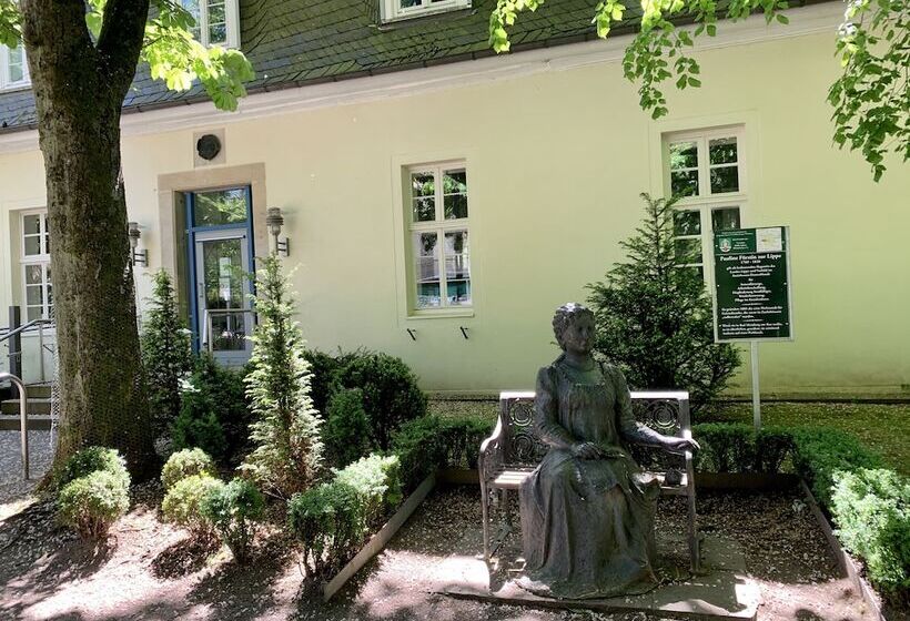بنسيون Gästehaus Am Kurpark