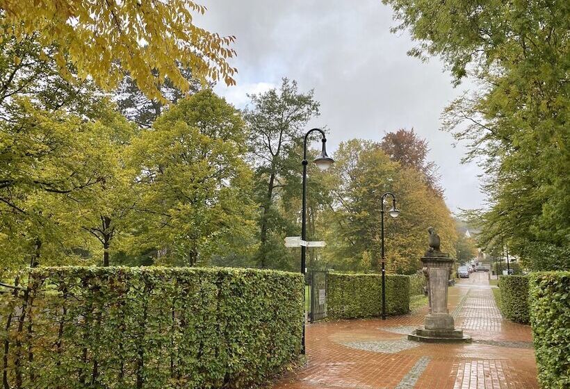 بنسيون Gästehaus Am Kurpark