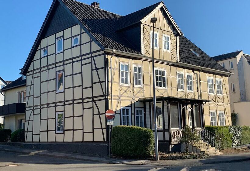 بنسيون Gästehaus Am Kurpark