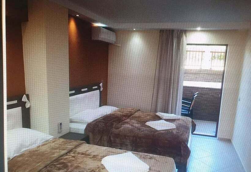 بنسيون House Sartios