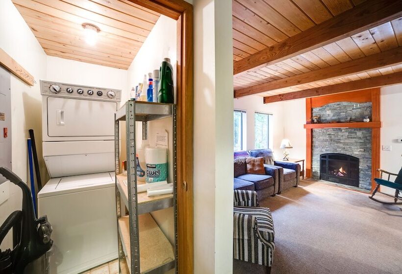 67mf  Hot Tub   Pets Ok   Bbq   Sleeps 5