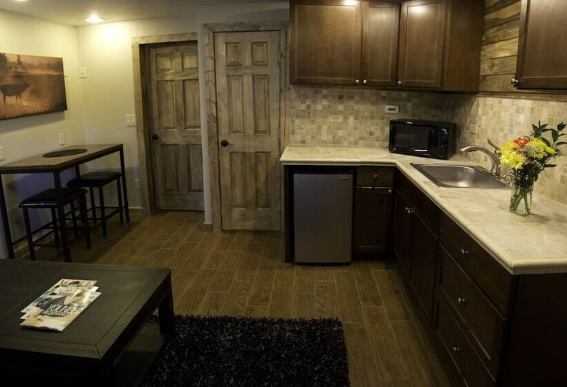 צימר The Silver Lake Lodge   Adults Only