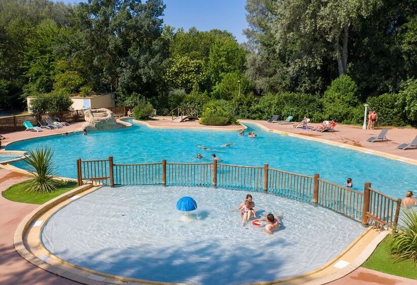 هتل Camping Du Pont D Avignon
