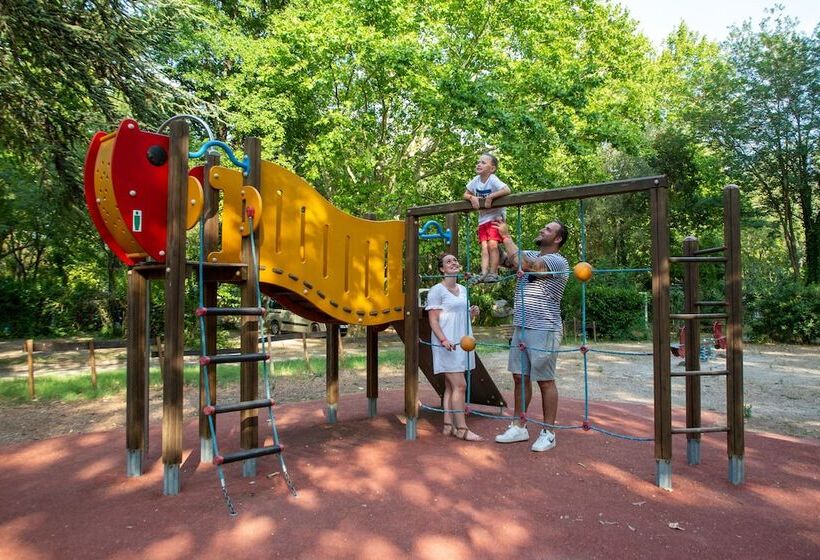 هتل Camping Du Pont D Avignon