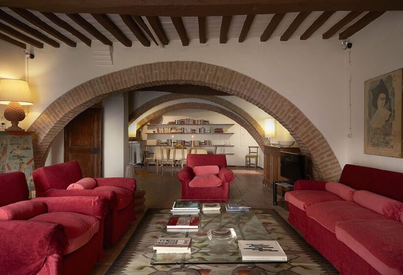 اقامتگاه Borgo Lucignanello Bandini
