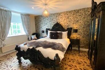 The Sea Trout Inn