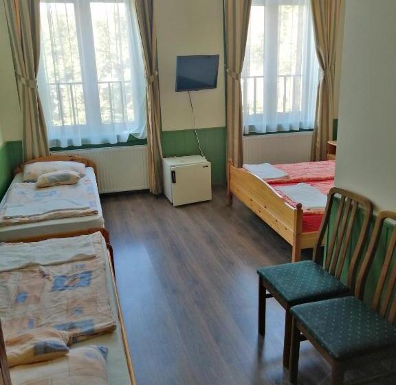 住宿加早餐  Kisfaludy Vendégház  Sümeg
