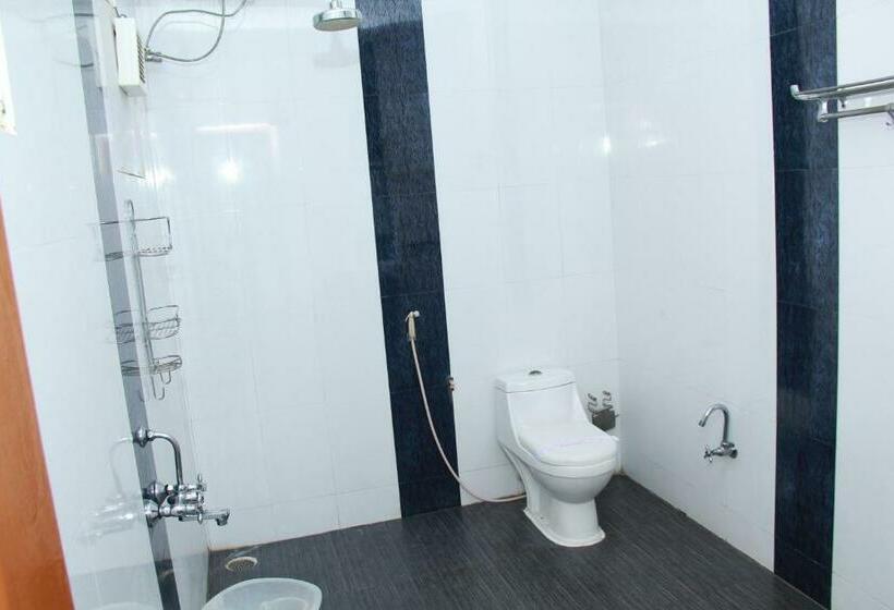 مبيت وإفطار Vaani Villa By Royal Stay