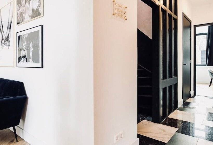 Boutique Hotel 43