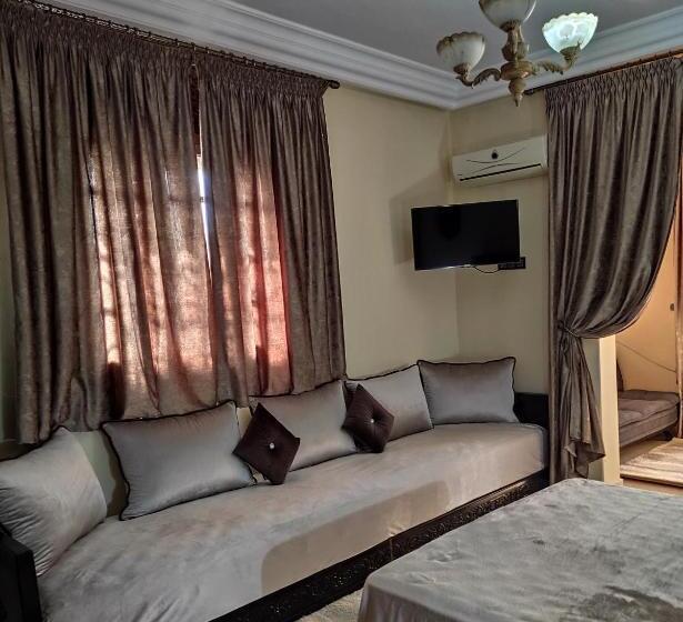 ホテル Equi Palace & Spa Near Aeroport
