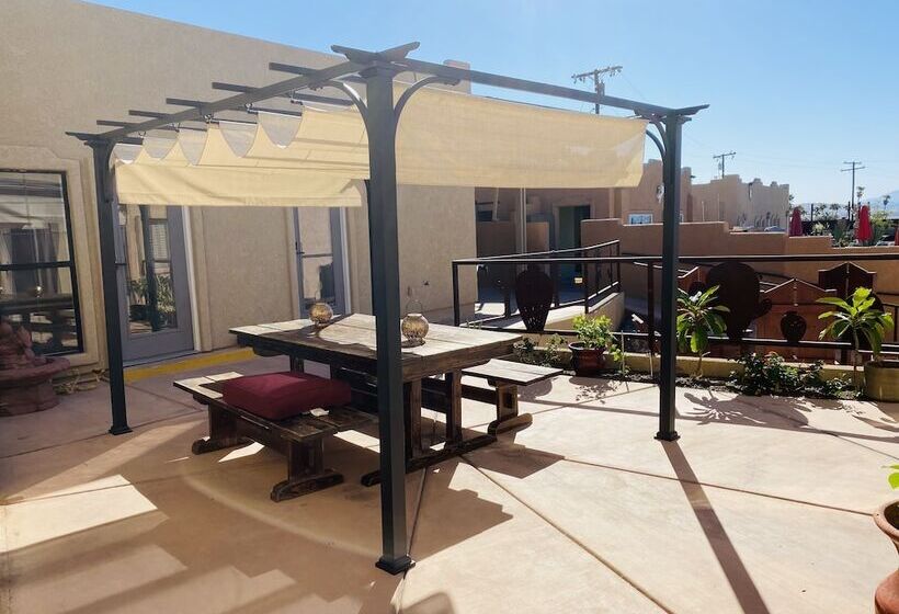 هتل Mi Kasa Hot Springs 420,adults Only, Clothing Optional