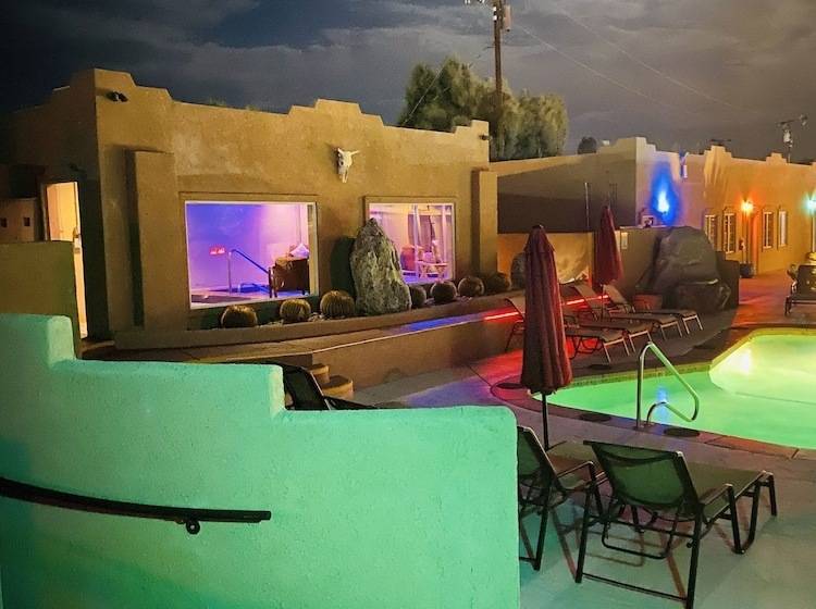 هتل Mi Kasa Hot Springs 420,adults Only, Clothing Optional