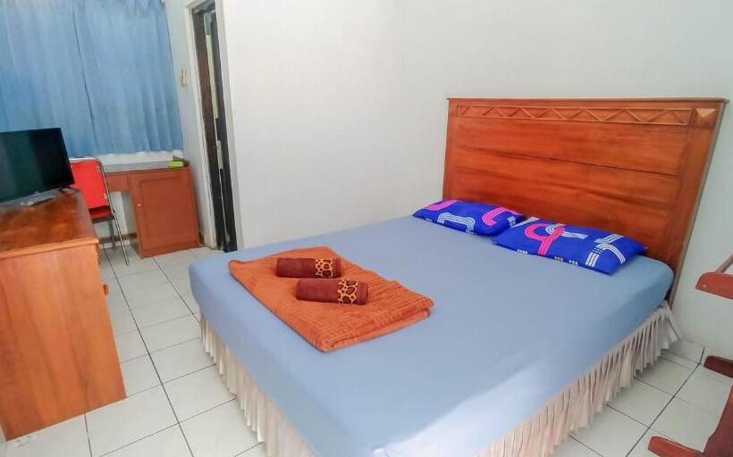 هتل Rajawali Mitra Reddoorz