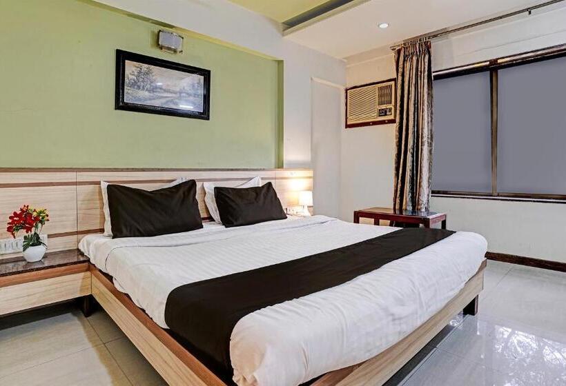 فندق Collection O Guru Heritage Kalamboli