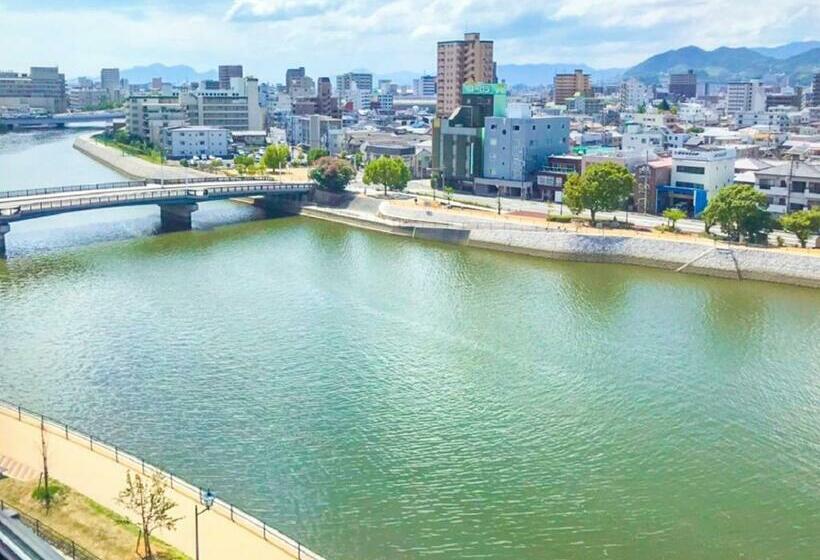 هتل Livemax Hiroshima Funairimachi Riverside