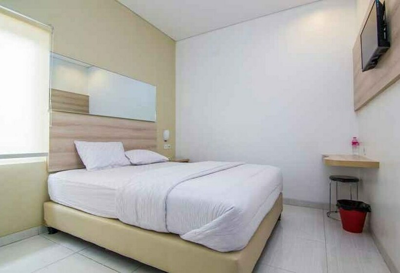 호텔 Oemah Djari Guest House Semarang