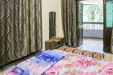 هتل Ronak Cottage