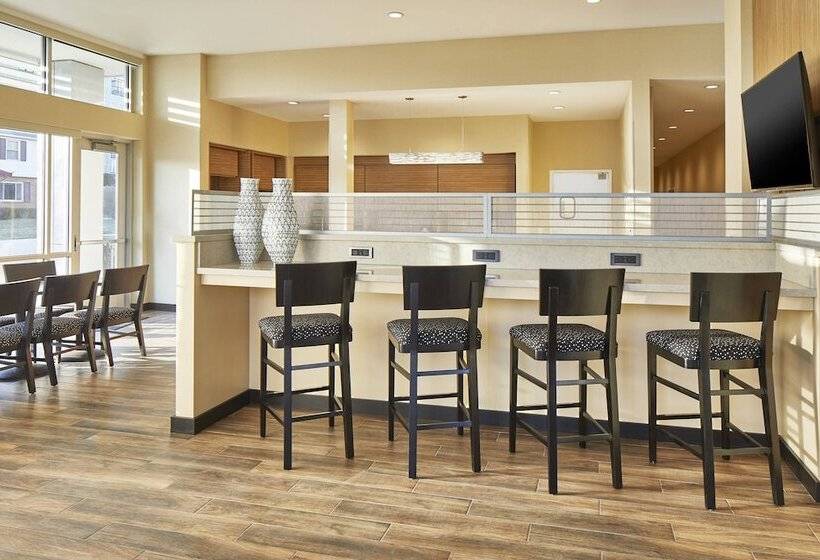 호텔 Towneplace Suites By Marriott Columbus North   Osu