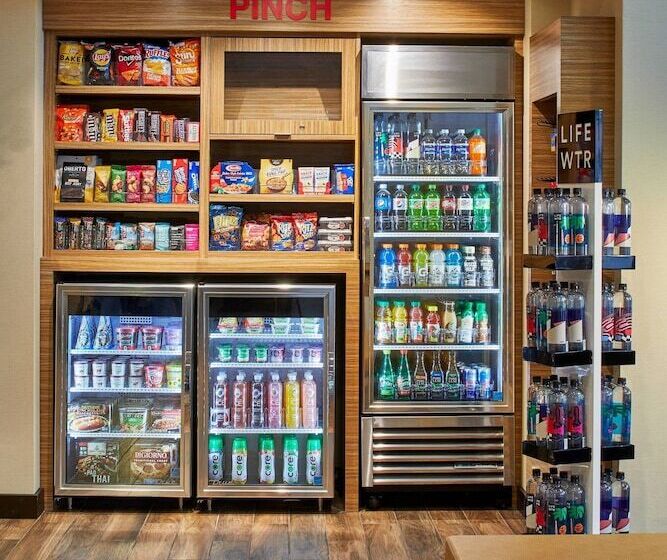 호텔 Towneplace Suites By Marriott Columbus North   Osu