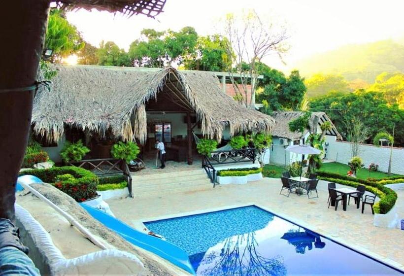 هتل Villa Cata