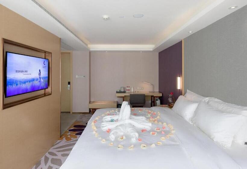 Lavande Hotel Yangchun Donghu