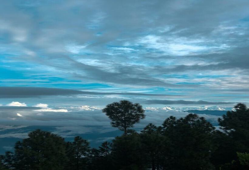 Mumukshu Resort