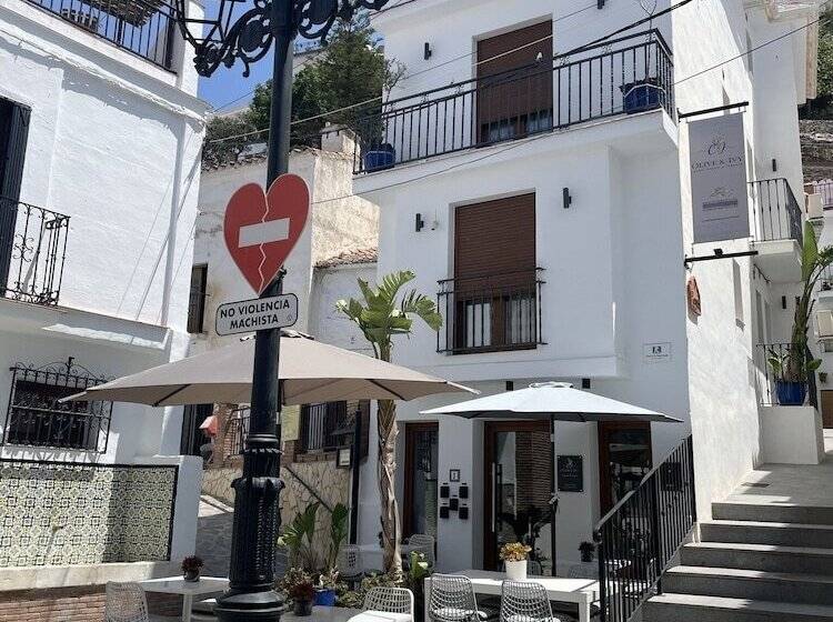 פנסיון Olive & Ivy Guest House