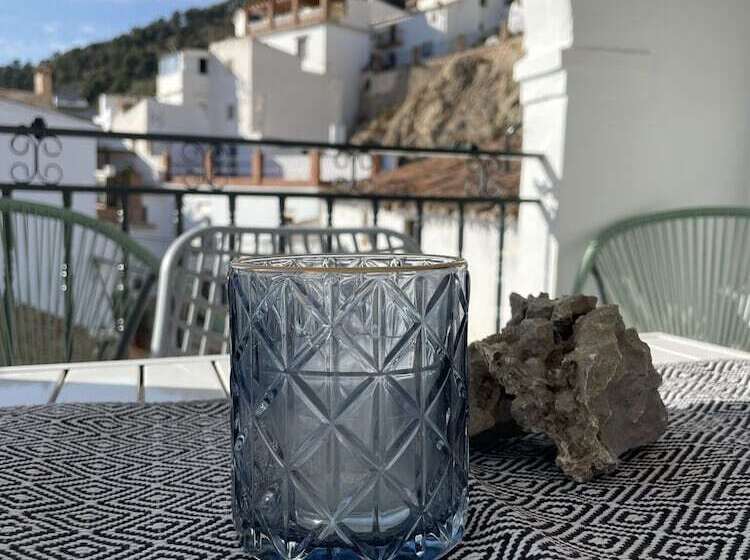 פנסיון Olive & Ivy Guest House