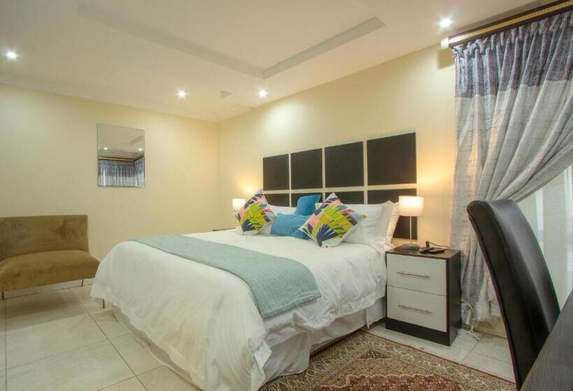 פנסיון Royal Hills Lodge And Spa