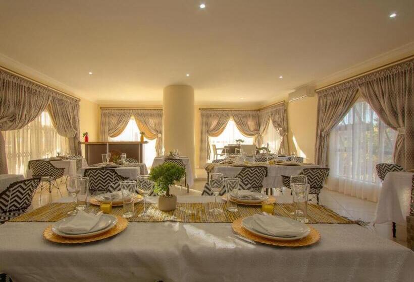 פנסיון Royal Hills Lodge And Spa