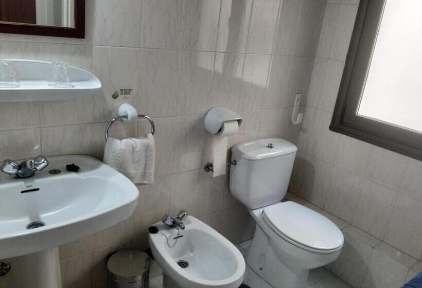 هاستل Hostal Agripino Y Restaurante Asiático