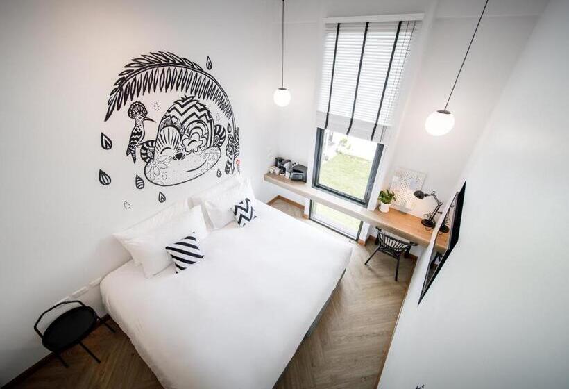 Blu Monkey Hub & Hotel Ranong