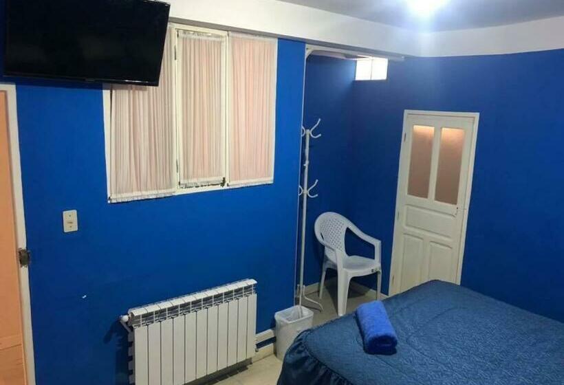 هتل Hostal Casablanca