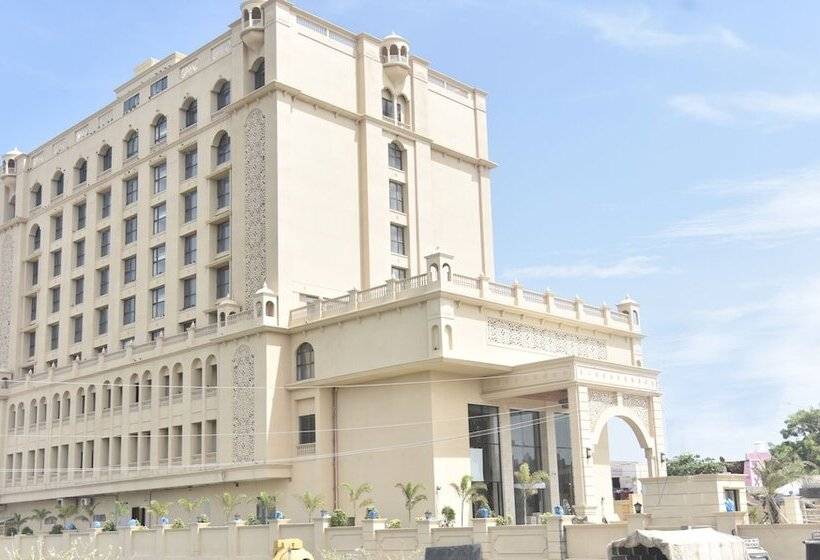 هتل Lemon Tree Premier, Dwarka