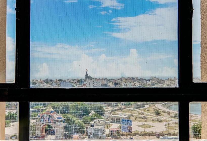هتل Lemon Tree Premier, Dwarka