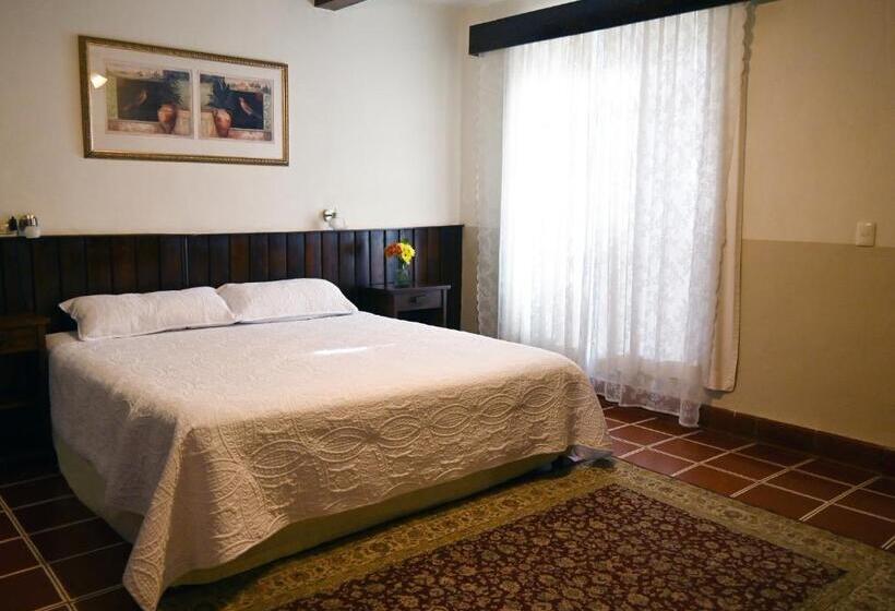 هتل Rancho El Morillo