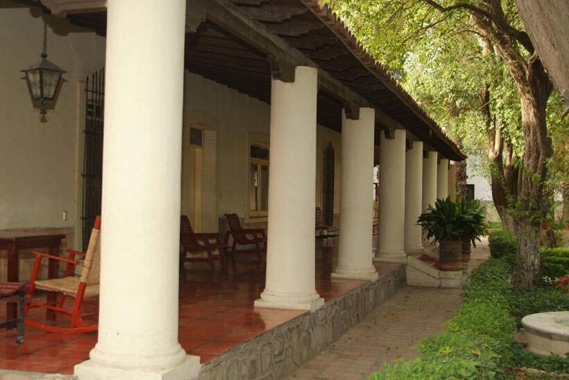 هتل Rancho El Morillo