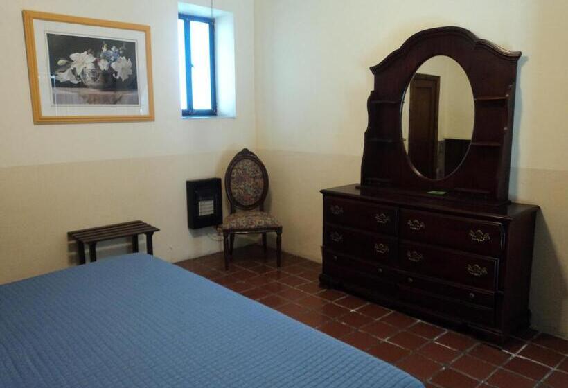 هتل Rancho El Morillo