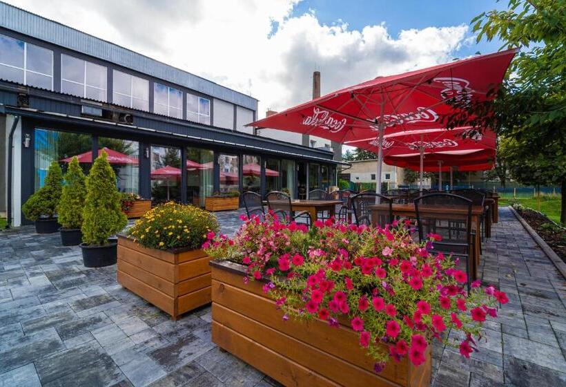 Отель Slávia Svidník Spa & Restaurant