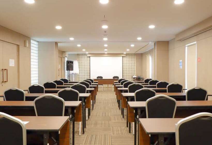 هتل Swissbelexpress Cilegon