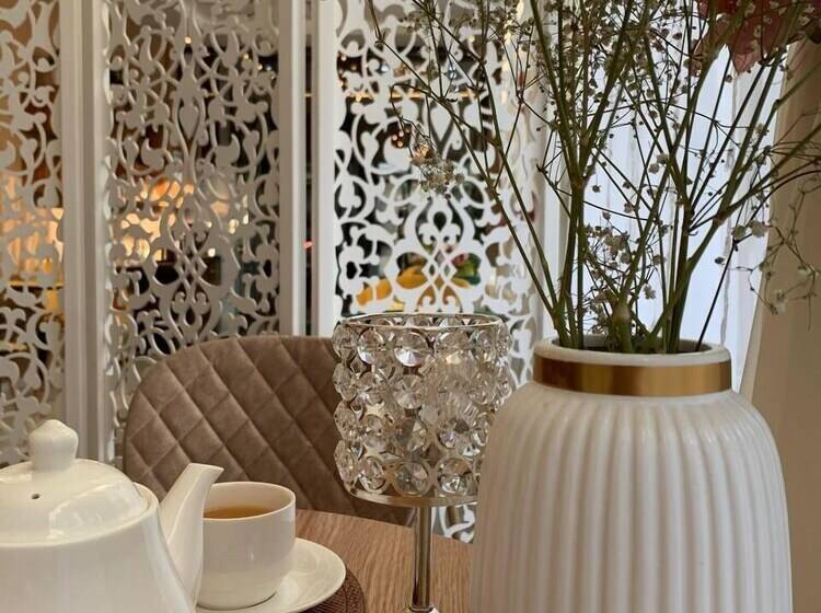 پانسیون Guest House Twins