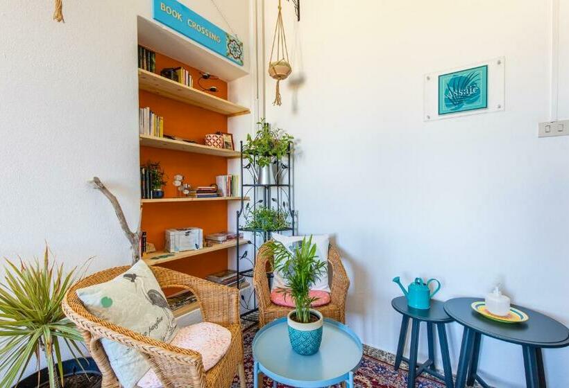 تختخواب و صبحانه Assajè Guestroom