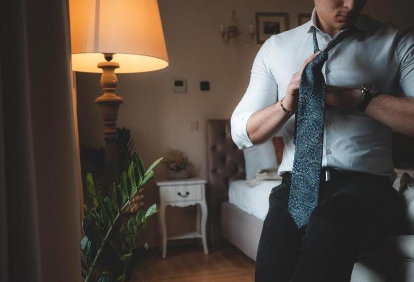 ベッドアンドブレックファースト Room42   Suites & Apartments