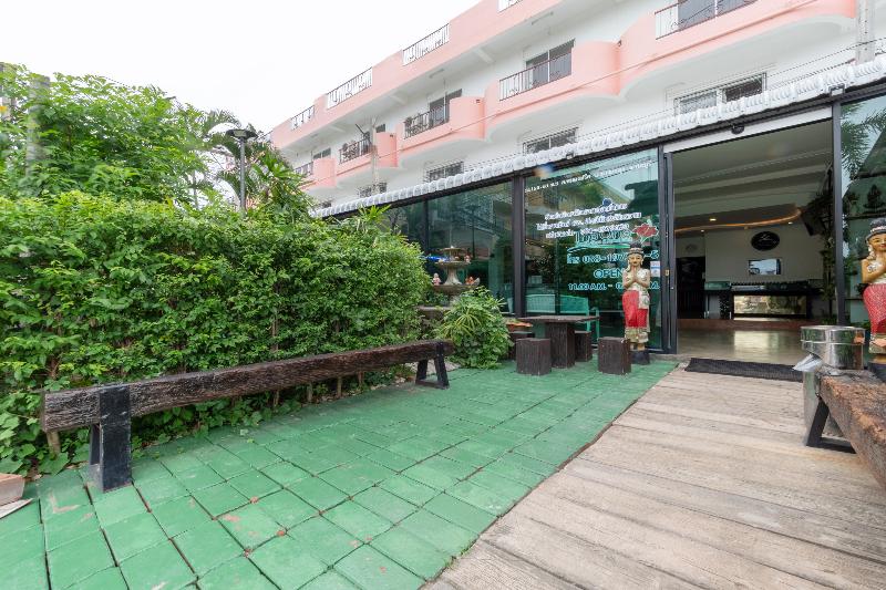Отель Oyo 1123 The One Healthcare And Apartment