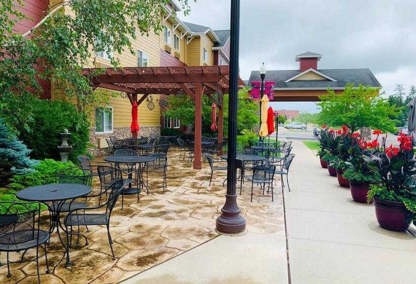 هتل Timberlake Lodge