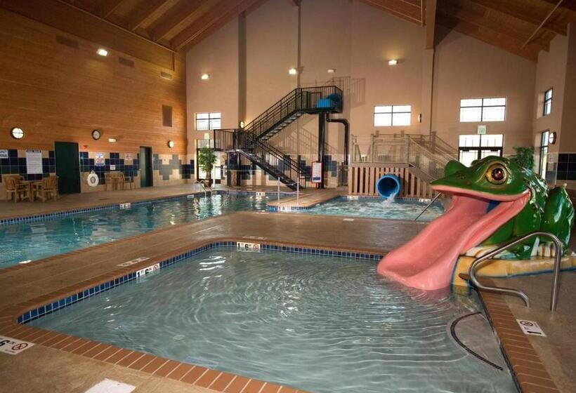 هتل Timberlake Lodge