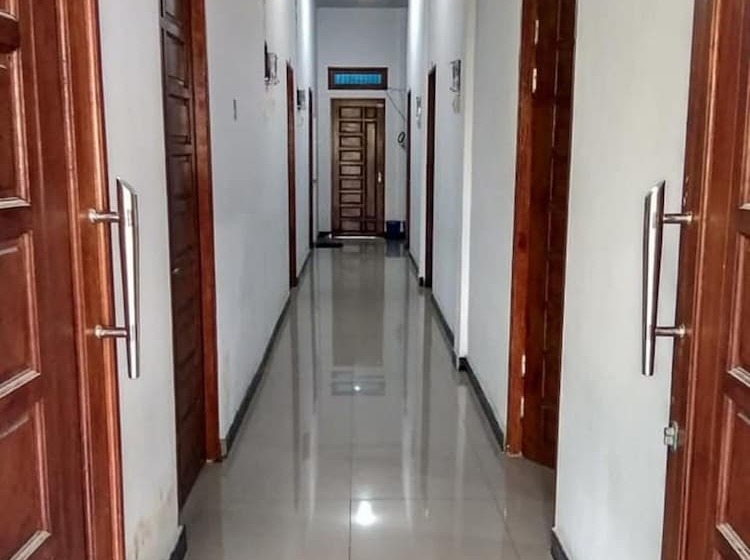بنسيون Khalisa Home Syariah Pontianak