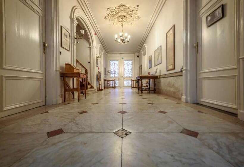 پانسیون Talbot House